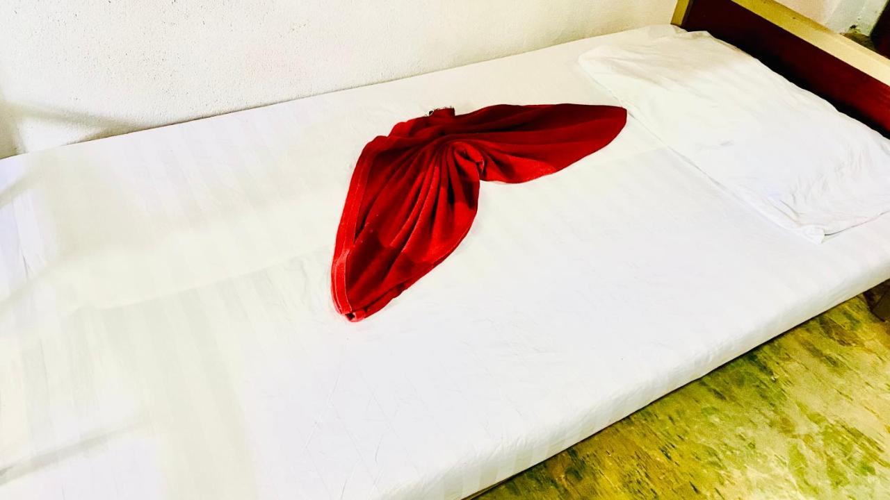 Dutchman House Sri Lanka Hostel มาตารา ภายนอก รูปภาพ